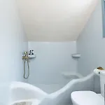 Iris Aparthotel 4*