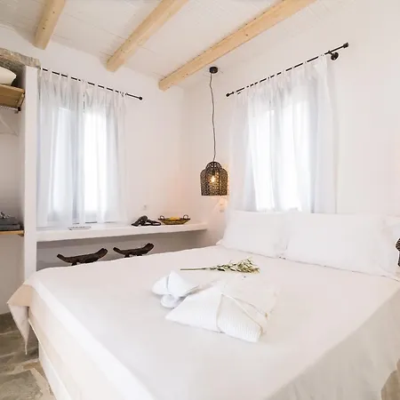 Iris Aparthotel Koundouros