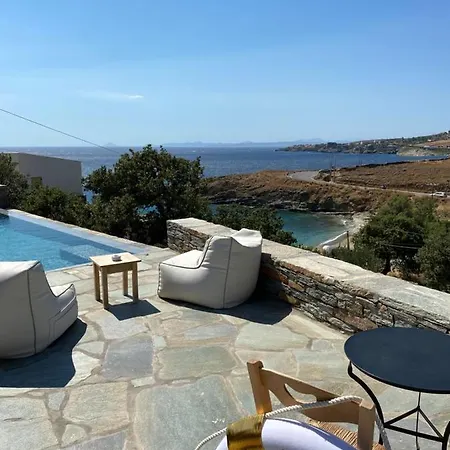 Apartahotel Iris 4*