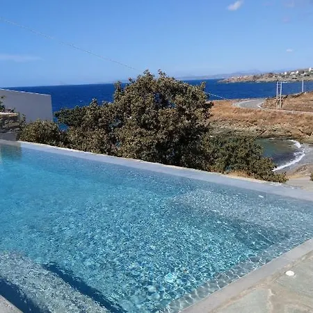Apartahotel Iris 4*