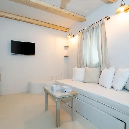 Iris Aparthotel