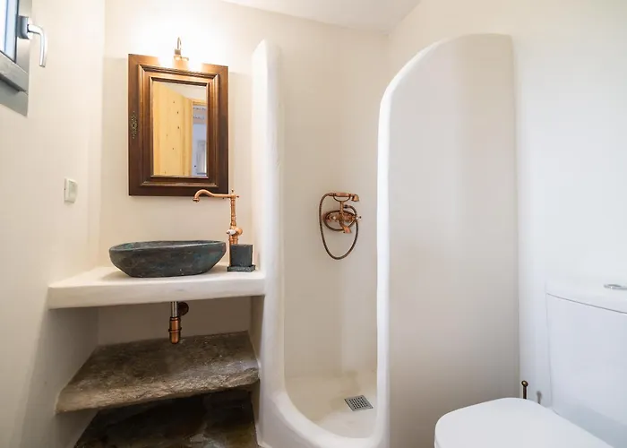 Iris 4* Κούνδουρος